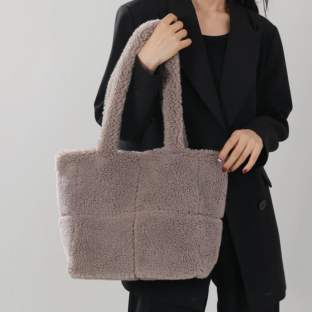 Winter Lambswool Underarm Bag Women Faux Fur Square Tote Bag 2023 Plush Large Shoulder Bag Grain Lamb Wool Shopper Furry Handbag